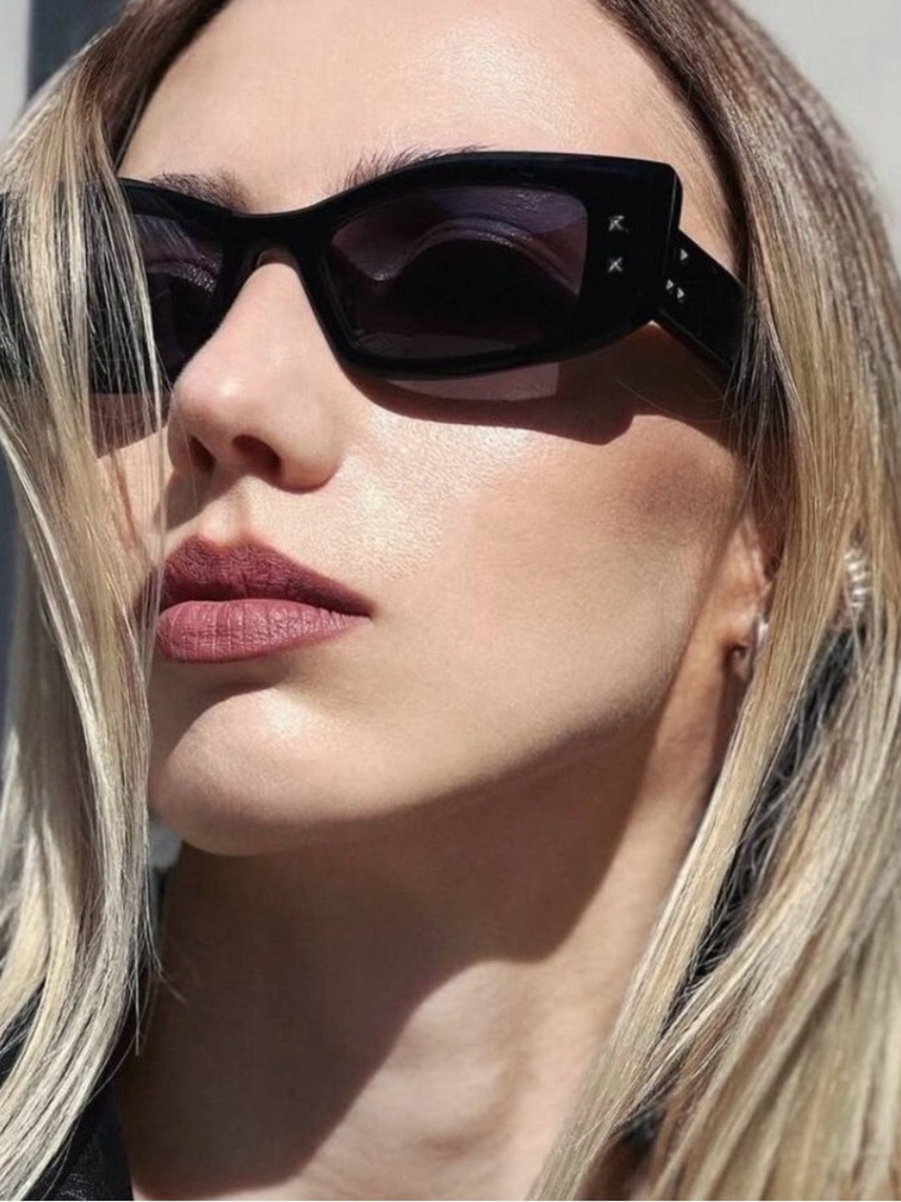 Valentino Garavani Rockstud Rectangle Sunglasses in Black